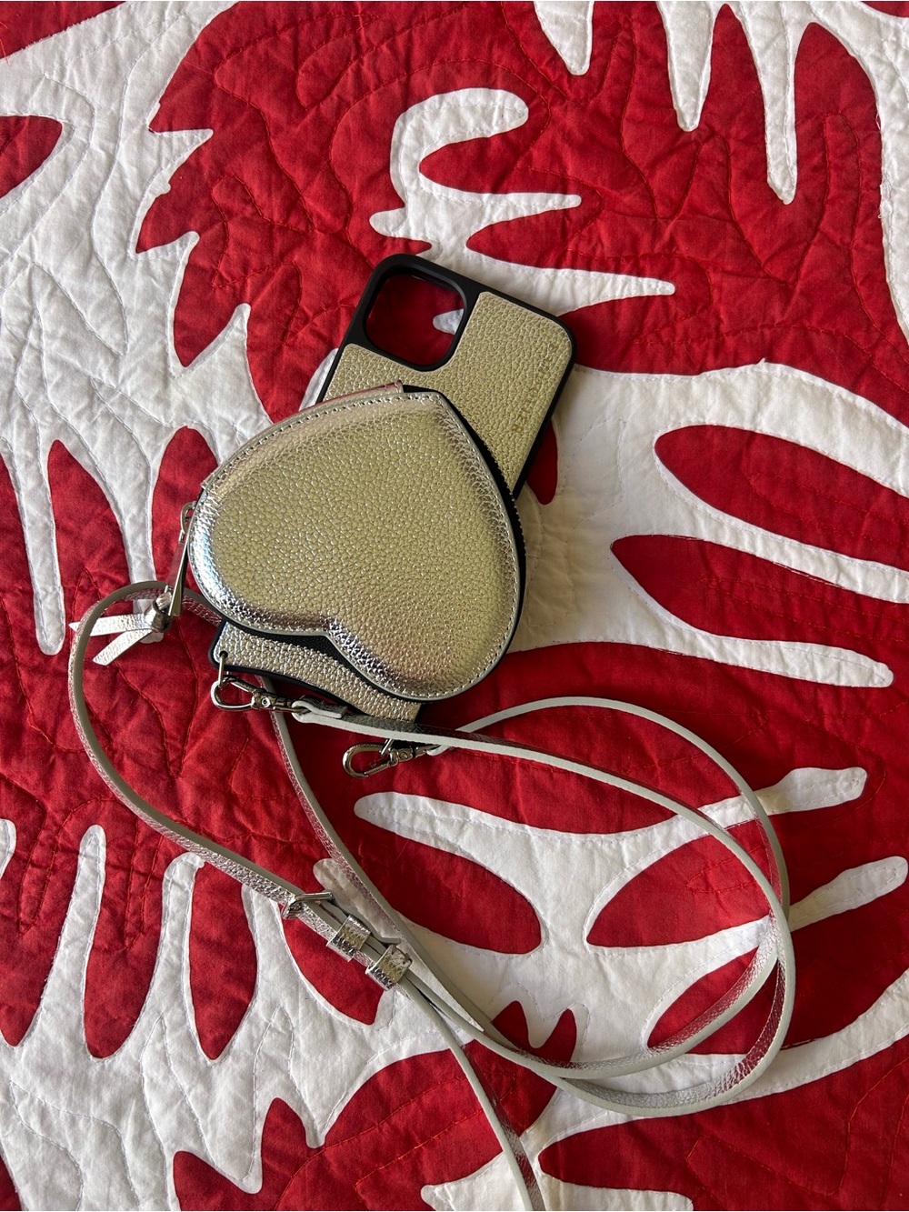 Bandolier silver heart case